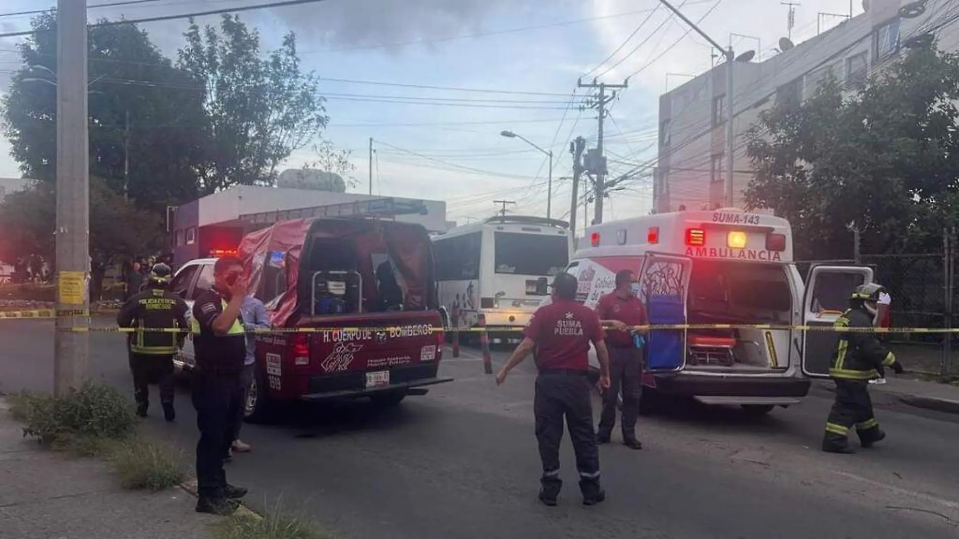 Se reportan 17 personas lesionadas tras choque en la colonia Manuel Rivera Anaya